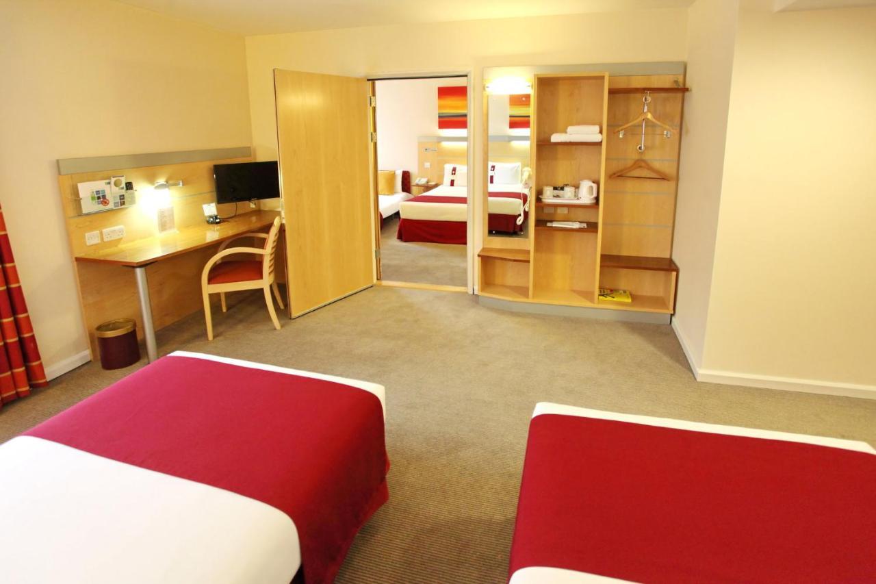 Holiday Inn Express Birmingham Redditch By Ihg Ρέντιτς Εξωτερικό φωτογραφία